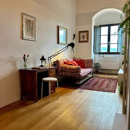 La Torre Di Canonica Appartamento *